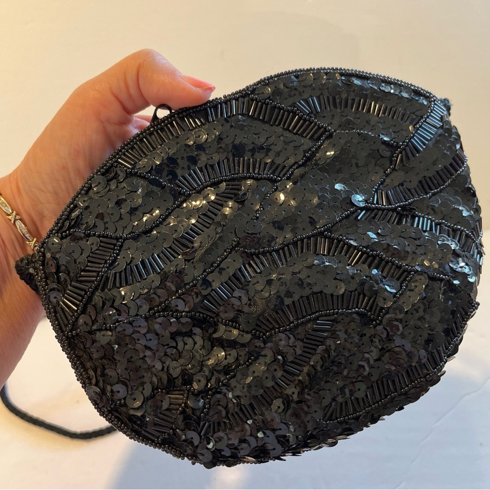 Black Sequin evening hand clutch bag, vintage. 1980’s.